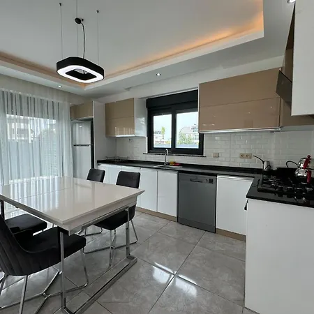 3 Bedroom Luxury With Detached Pool Elexus 2 *